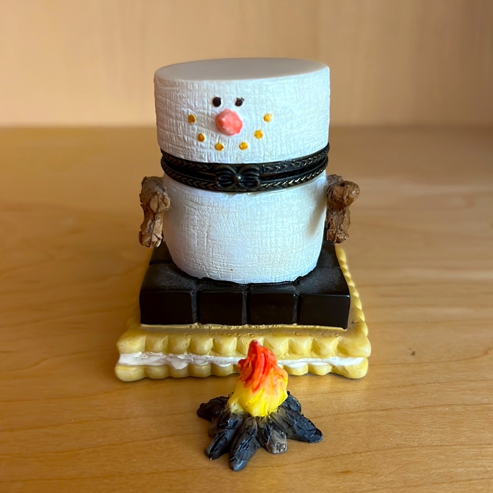 S’more’s Marshmallow Chocolate & Graham-Cracker Vintage Trinket Box w/campfire